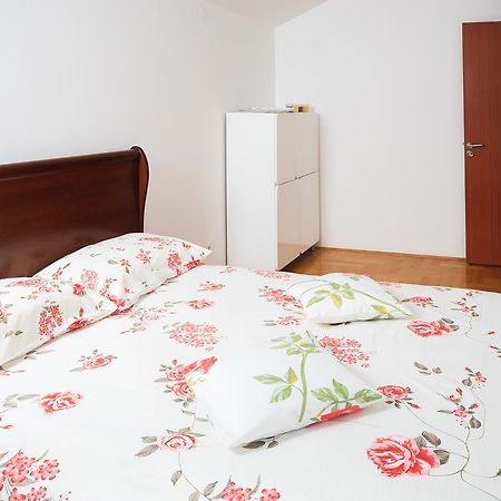 Apartment Dv Magnolia Tivat Dış mekan fotoğraf