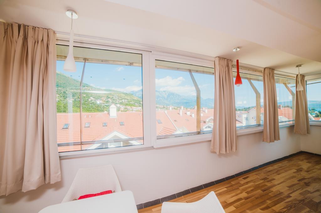 Apartment Dv Magnolia Tivat Oda fotoğraf