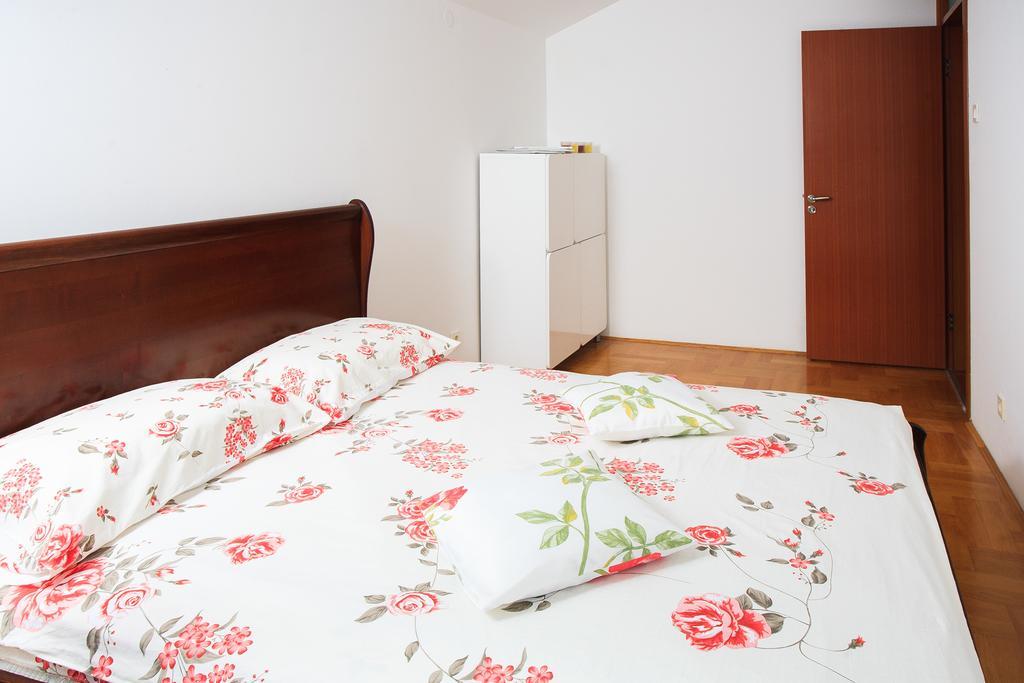 Apartment Dv Magnolia Tivat Dış mekan fotoğraf
